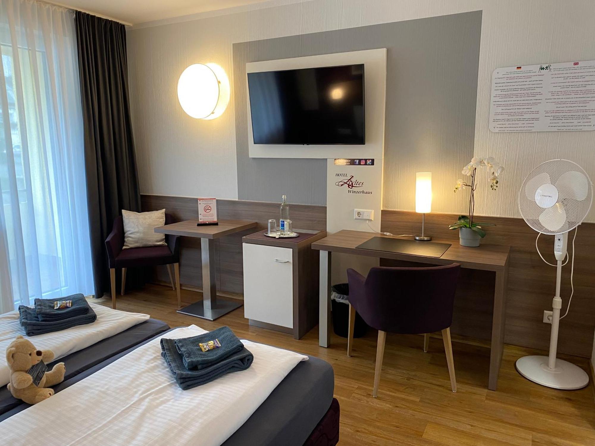 Hotel Altes Winzerhaus Кохем Номер фото